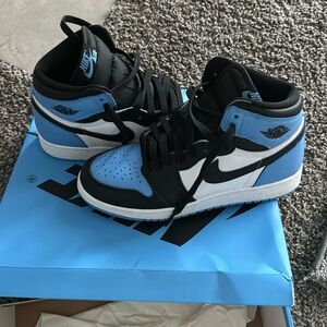 A1 Air Jordan Retro High UNC Toe